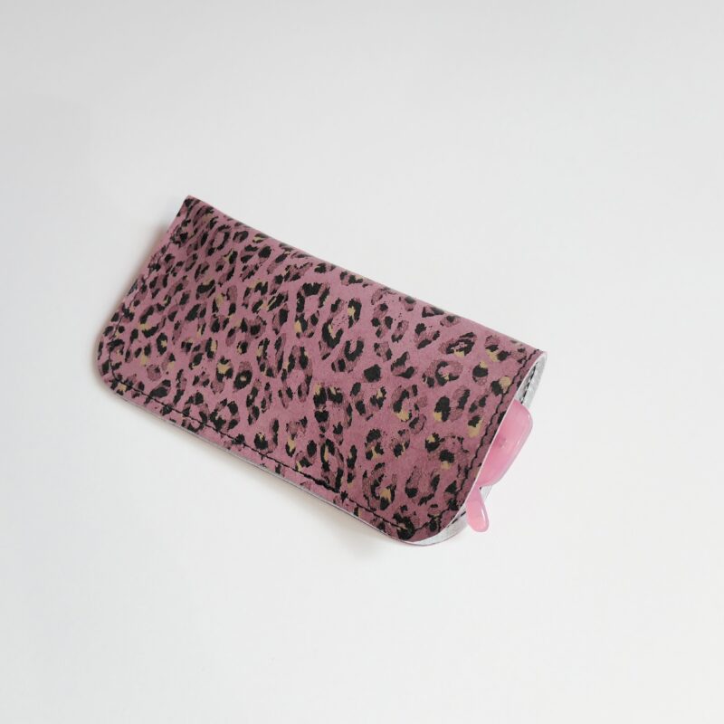 Skórzane etui na okulary