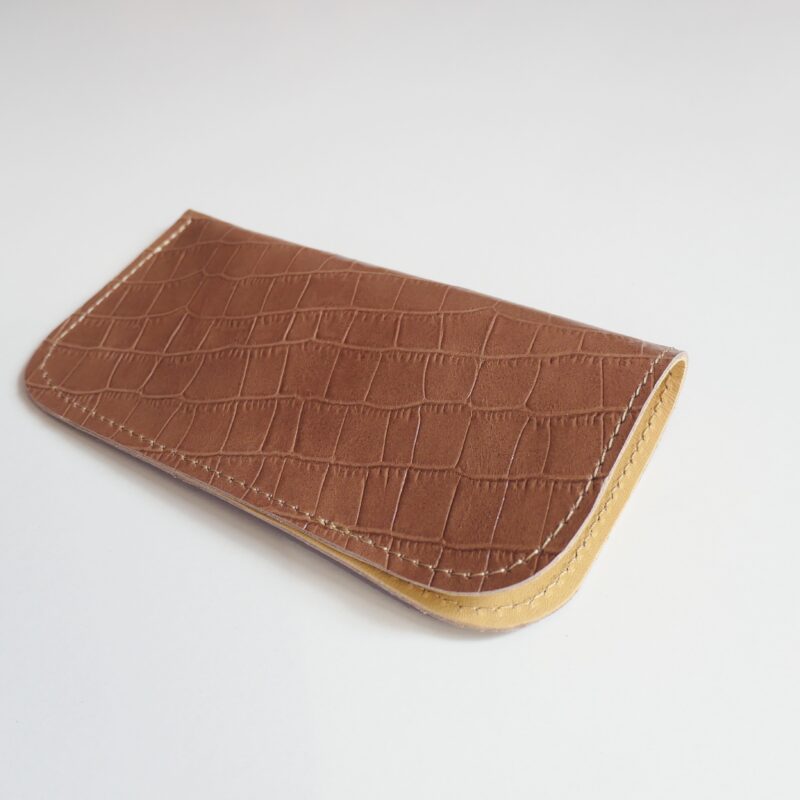 Skórzane etui na okulary